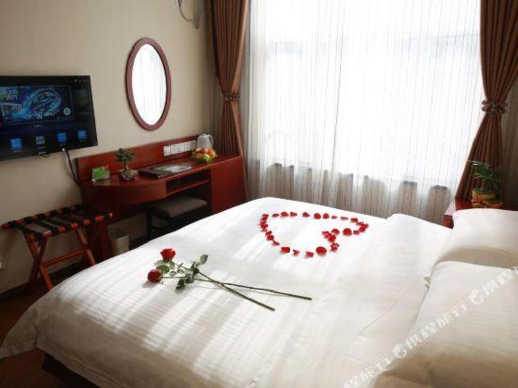 Greentree Inn Bole Wanxianghui Express Hotel Bagian luar foto