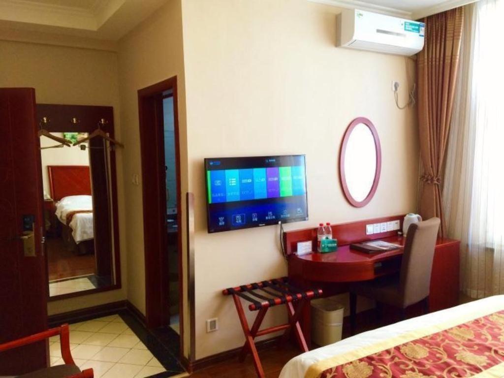 Greentree Inn Bole Wanxianghui Express Hotel Bagian luar foto