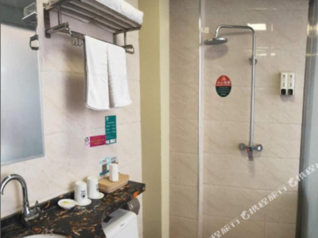 Greentree Inn Bole Wanxianghui Express Hotel Bagian luar foto