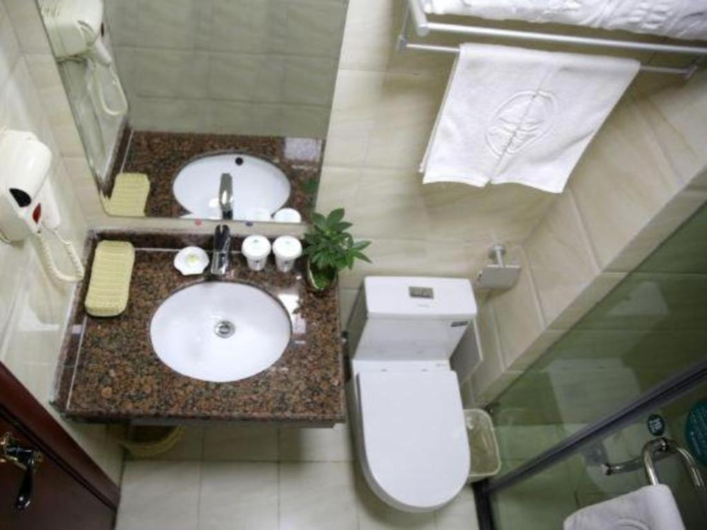 Greentree Inn Bole Wanxianghui Express Hotel Bagian luar foto