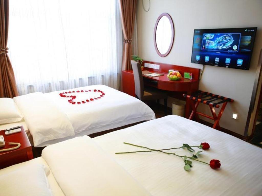 Greentree Inn Bole Wanxianghui Express Hotel Bagian luar foto