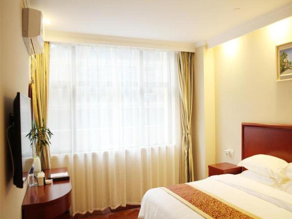 Greentree Inn Bole Wanxianghui Express Hotel Bagian luar foto