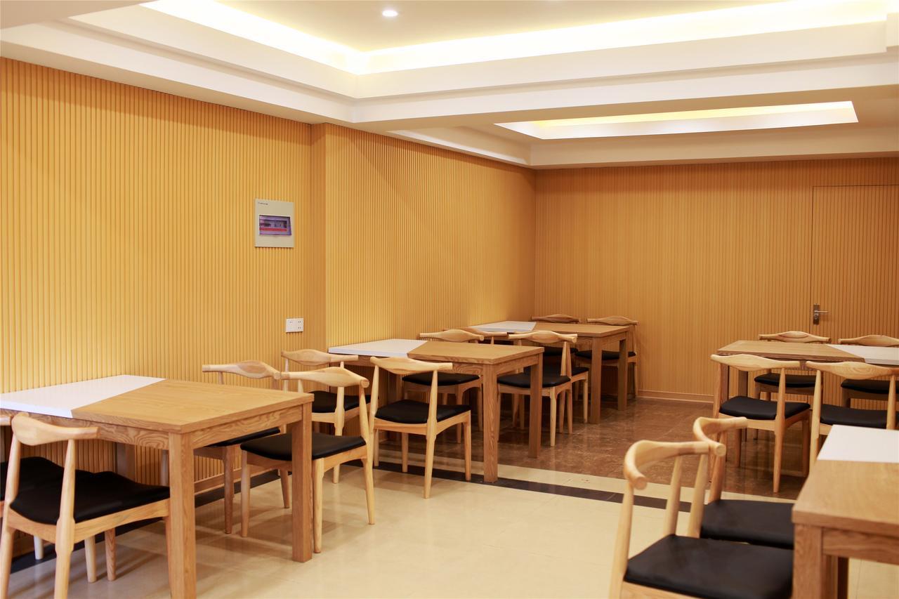 Greentree Inn Bole Wanxianghui Express Hotel Bagian luar foto