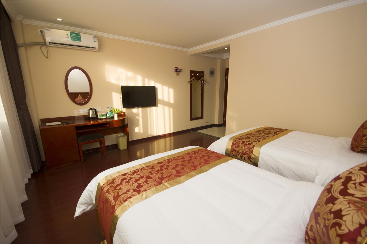 Greentree Inn Bole Wanxianghui Express Hotel Bagian luar foto