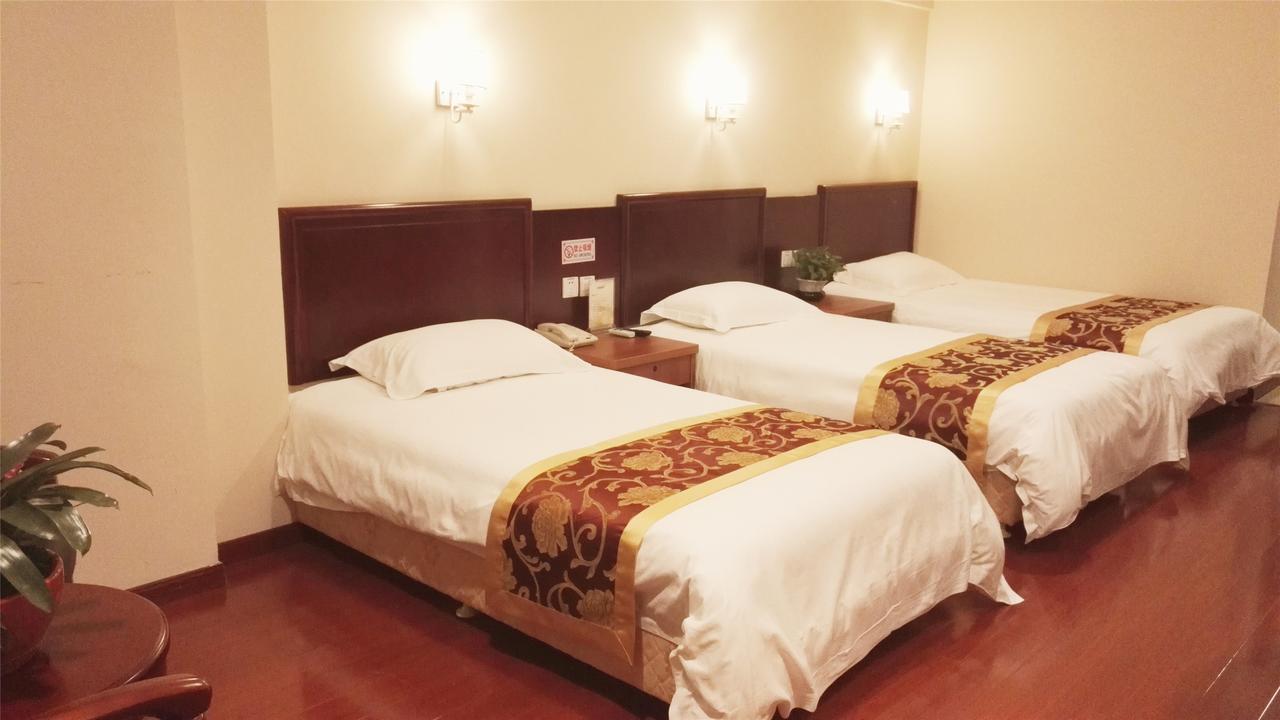 Greentree Inn Bole Wanxianghui Express Hotel Bagian luar foto